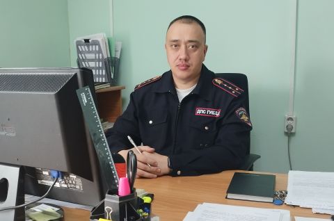 Временно исполняющий обязанности начальника отделения ГИБДД по Томскому району призывает родителей уделить особое внимание безопасности детей на дорог. Временно исполняющий обязанности начальника отделения ГИБДД по Томскому району призывает родителей уделить особое внимание безопасности детей на дорог.